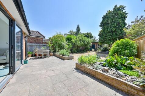 Park Road, Hampton, Middlesex, TW12