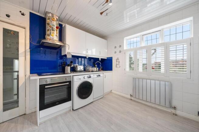 3 Bedroom Flat for Sale