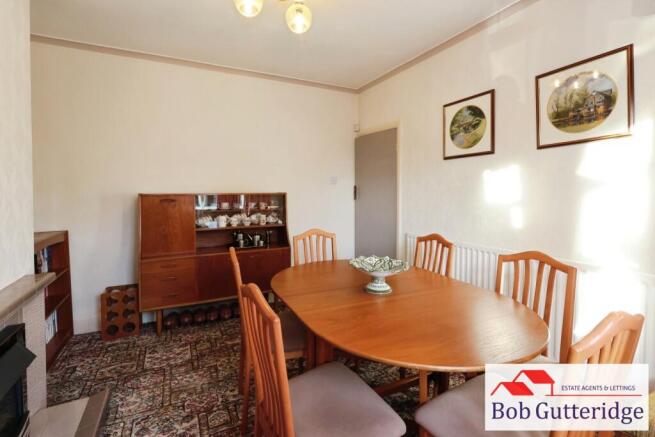 BAY FRONTED DINING ROOM