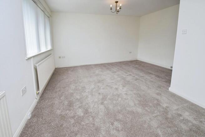 2 bed Apartment for sale Image 4