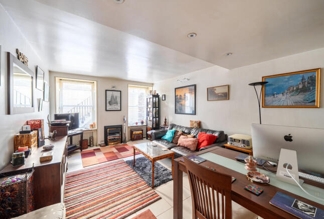 Sitting/Dining Room