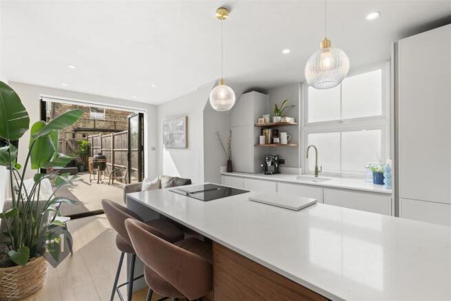 Living/Kitchen