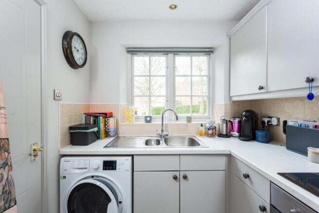 2 bed Terraced for sale Image 12
