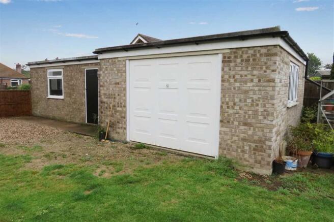 Garage: