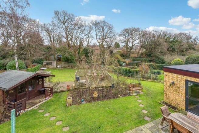 Summerhouse  & Deck