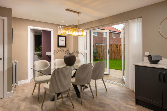 4 bed Detached for sale Image 6