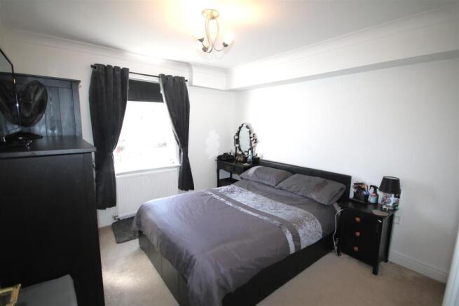 Bedroom 1a.JPG