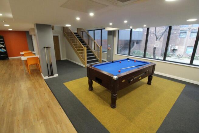 Studio to rent Image 6