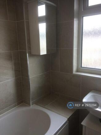 2 bed Flat to rent Image 6