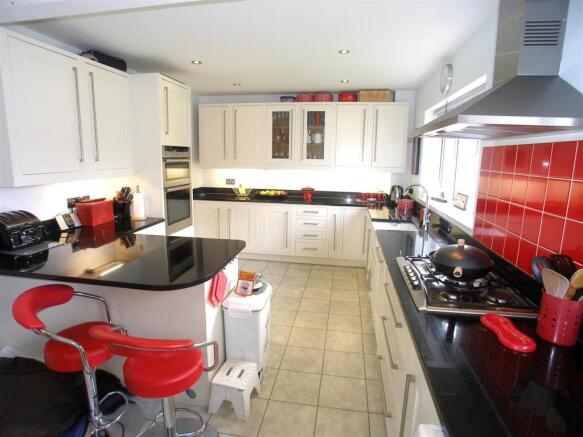 Kitchen/Breakfast Ro