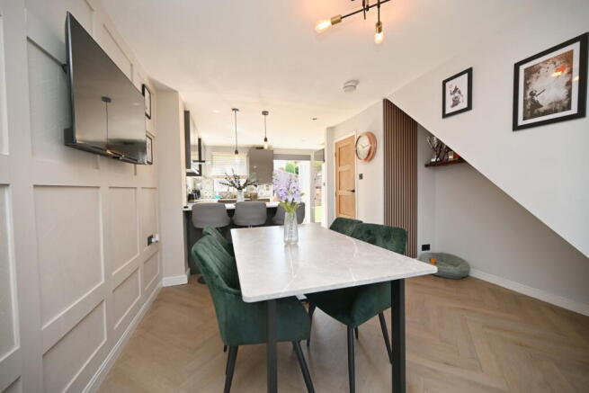 4 bed Semi-Detached for sale Image 6