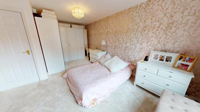 4 bed Town House for sale Image 9