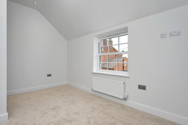 BEDROOM 2