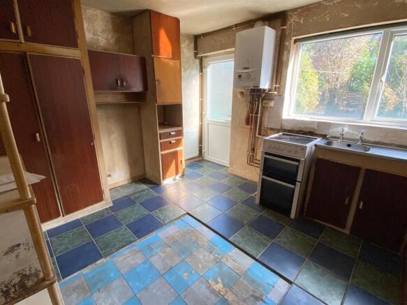 new kitchen.jpg