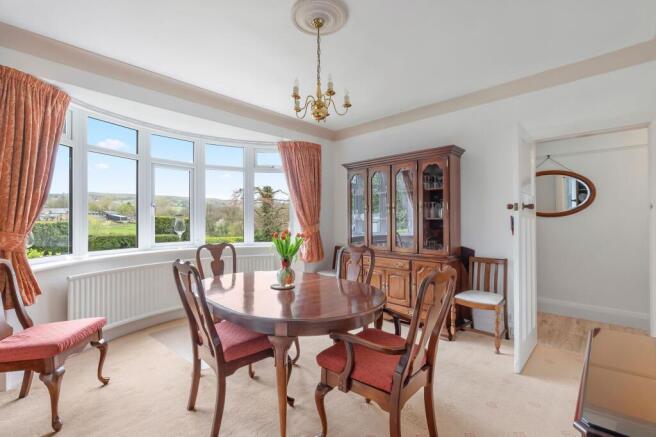4 bed Detached for sale Image 11