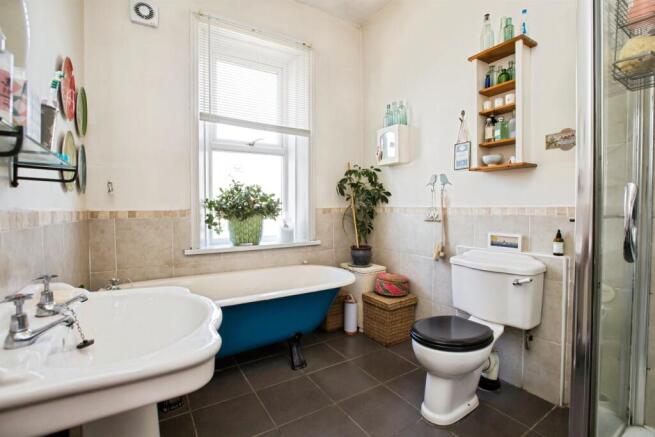 5 bed Terraced for sale Image 10