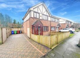 20, Grant Close, Manchester M9 8HY