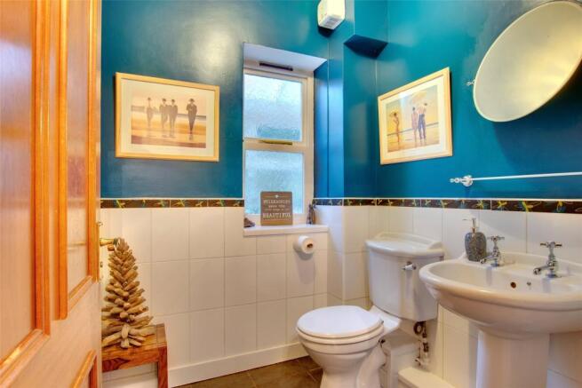 Entrance Wc
