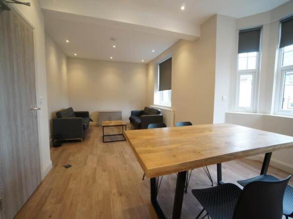 37FarrarRoad_Living1.4.JPG