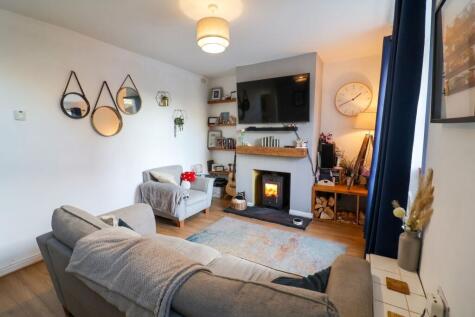 Moorfield Terrace, Hollingworth, SK14