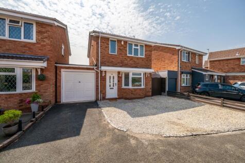 Cheswick Close, Willenhall, West Midlands, WV13