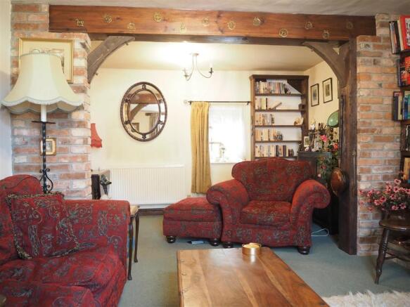 Dining Area Off lounge 969