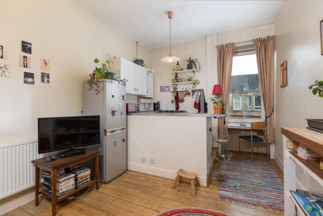 17 Holmhead Place...