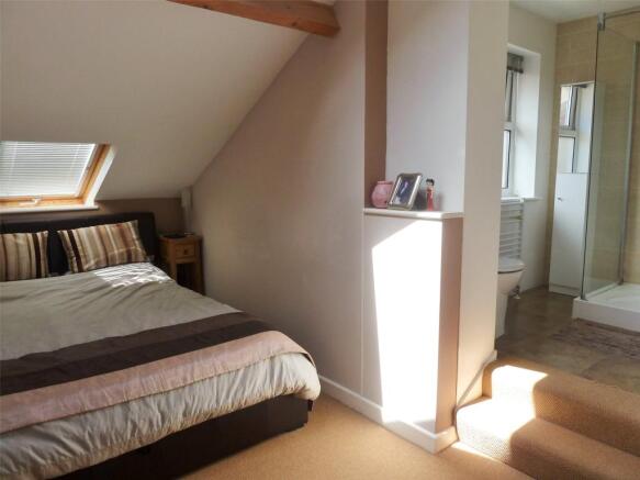 Master To En Suite