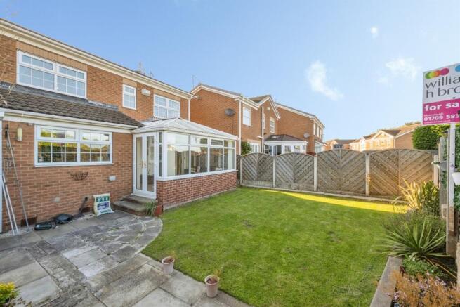 4 bed Detached for sale Image 4