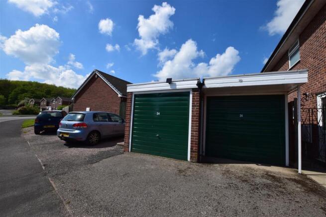 Single Garage and Car Port