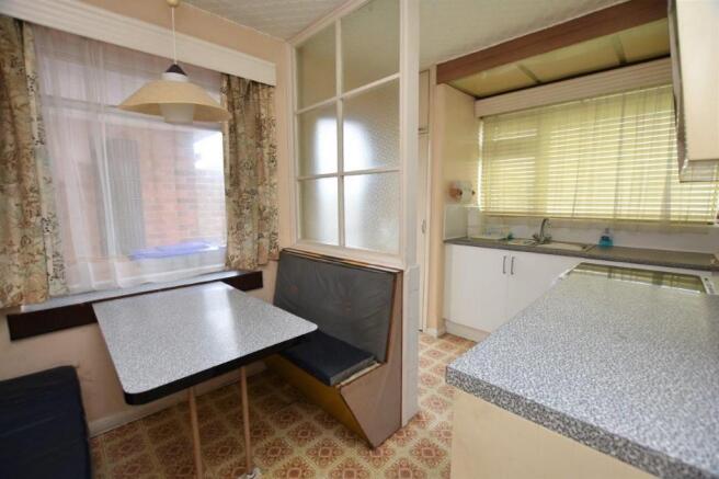 Kitchen/breakfast rm