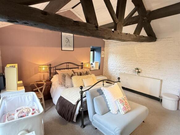2 bed Cottage for sale Image 12