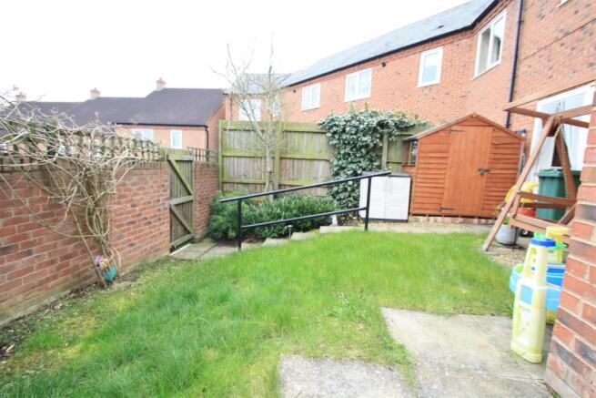 rear garden b.JPG