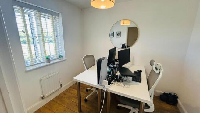 3 bed Semi-Detached for sale Image 5