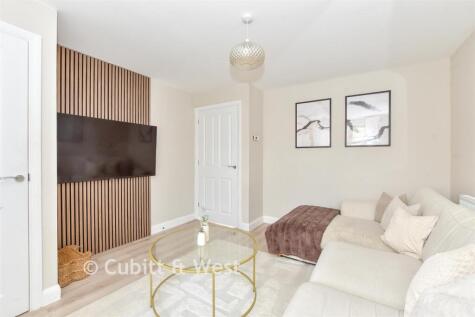 Sears Close, Westhampnett, Chichester, West Sussex