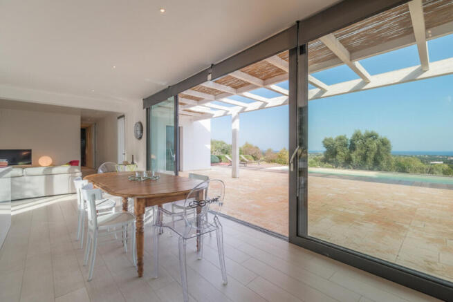 1_villa_marina_carovigno_raro-realty