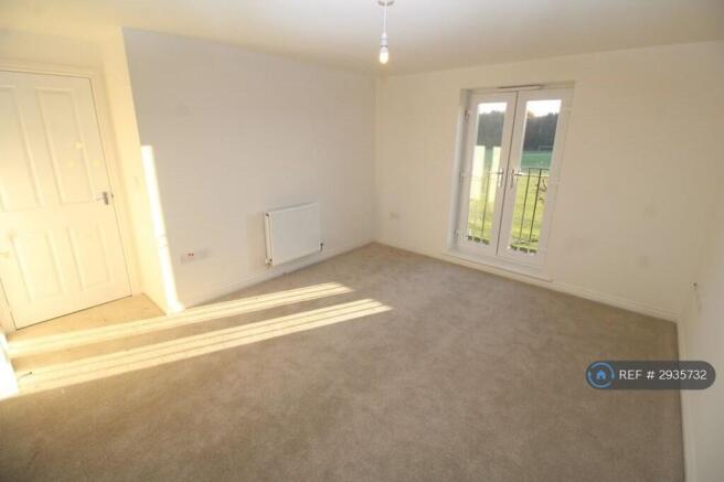 Living Room / Juliette Balcony