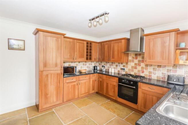 3 bed Detached for sale Image 11