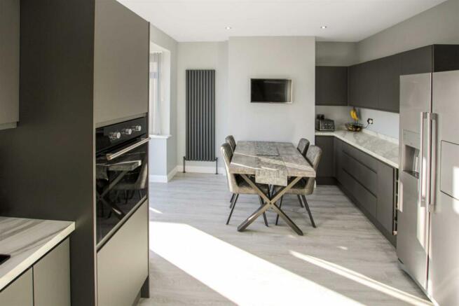 Fitted Dining Kitchen: