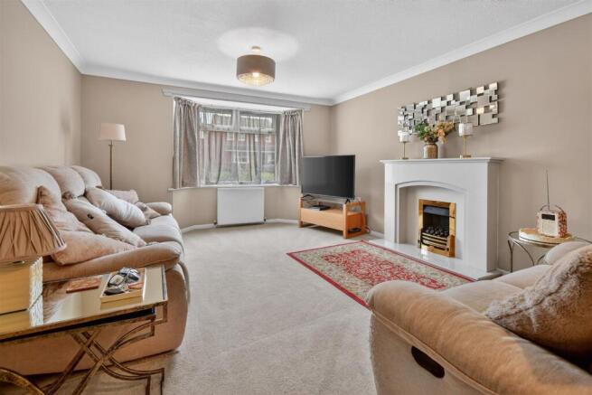 3 bed Detached Bungalow for sale Image 5