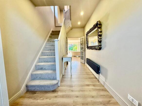 WhatsApp Image 2025-09-25 at 15.07.21.jpeg