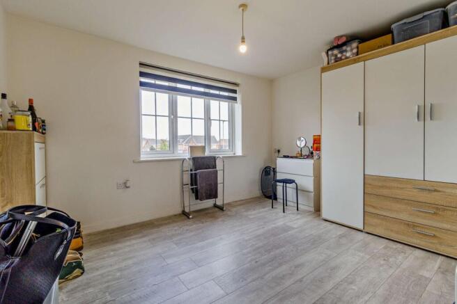 2 bed Flat for sale Image 4