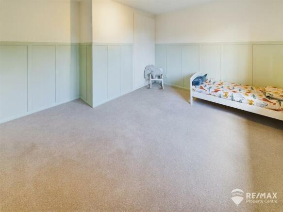 Bedroom 2 (2).jpg