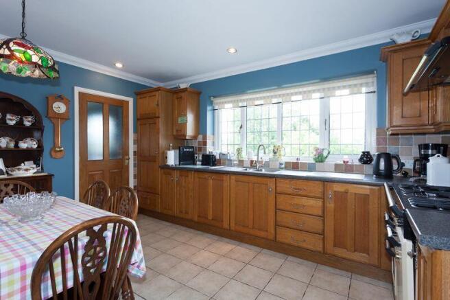 BREAKFAST KITCHEN