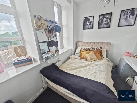 4 bed Terraced for sale Image 10
