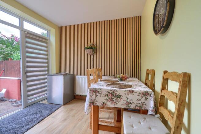 2 bed Semi-Detached for sale Image 7