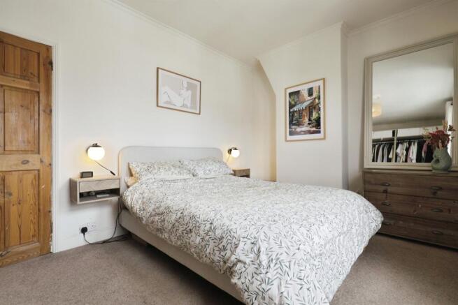 3 bed Terraced for sale Image 10