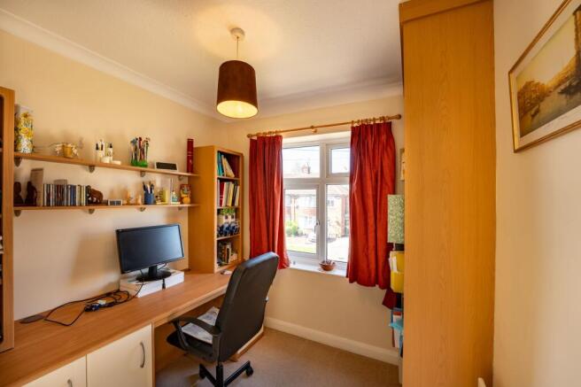 4 bed Semi-Detached for sale Image 12
