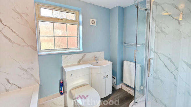 2 bed Flat for sale Image 8