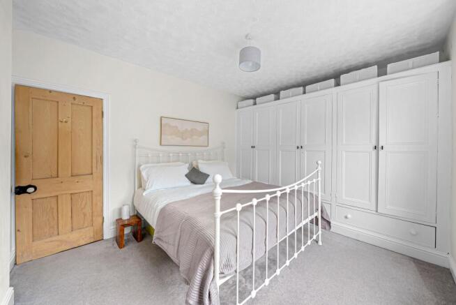3 bed Semi-Detached for sale Image 9